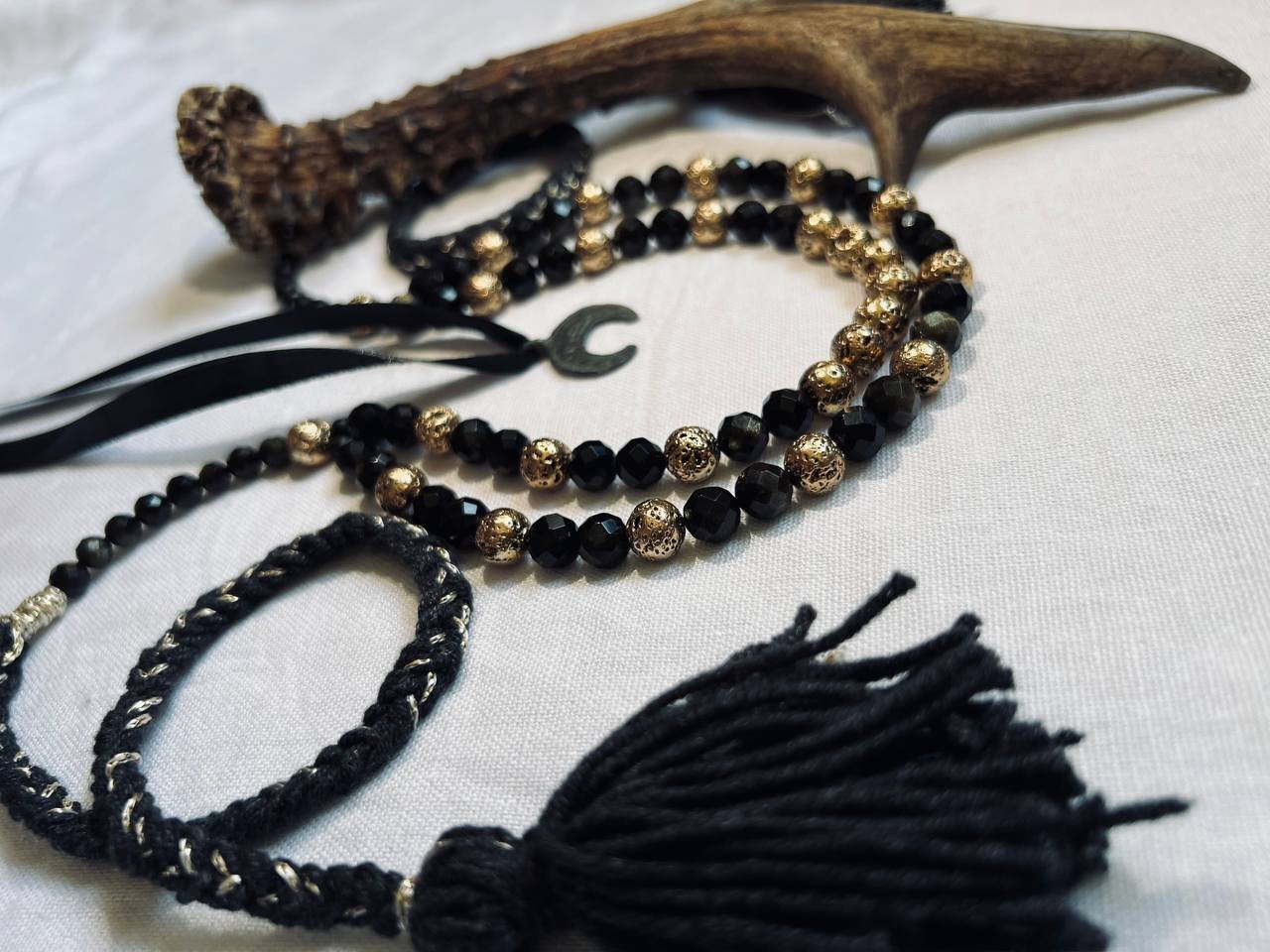 Black Obsidian and Gold Necklace with Tassels - зображення 9